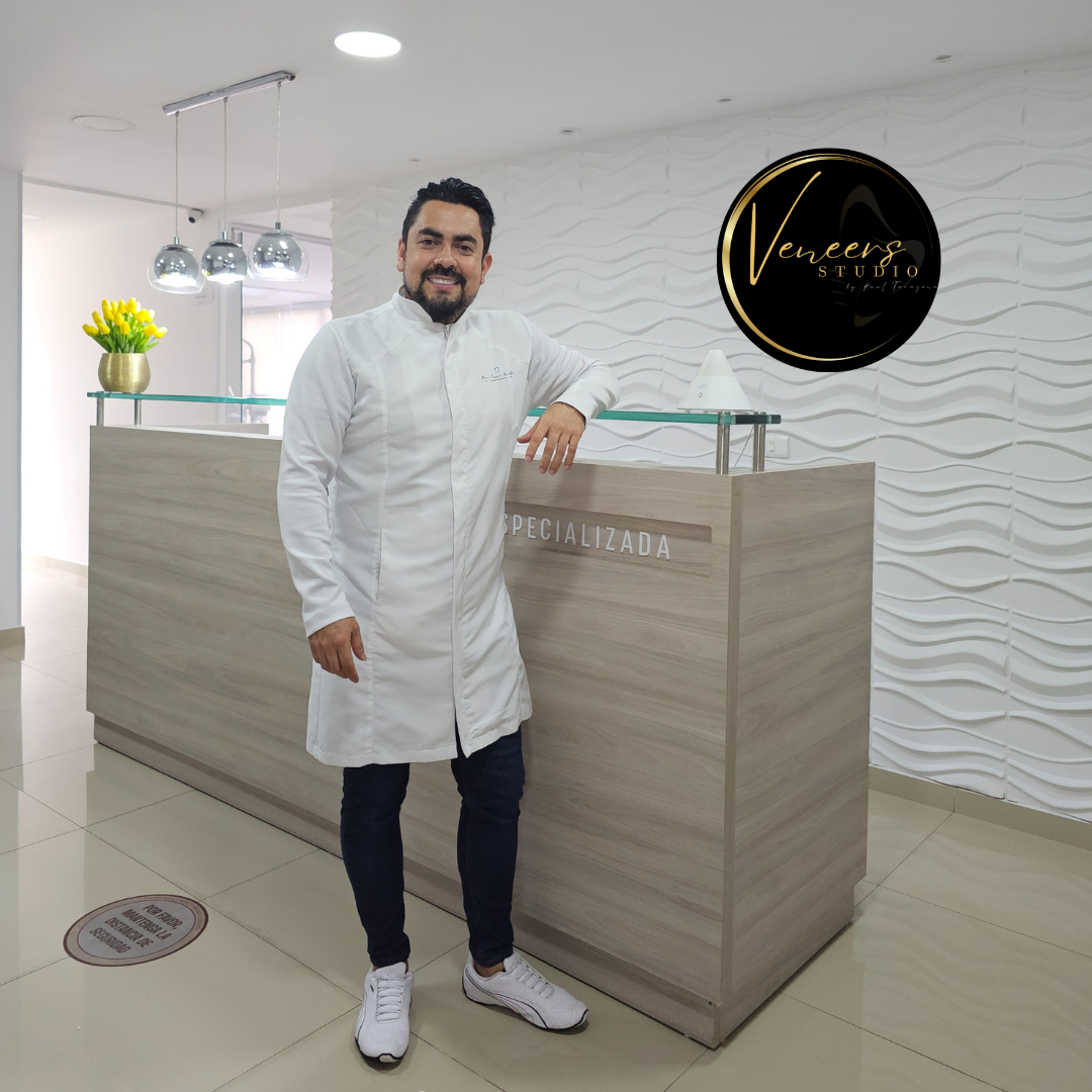 Veneers Studio Colombia cosmetic dentistry team
